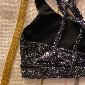 lululemon energy sports bra size 6